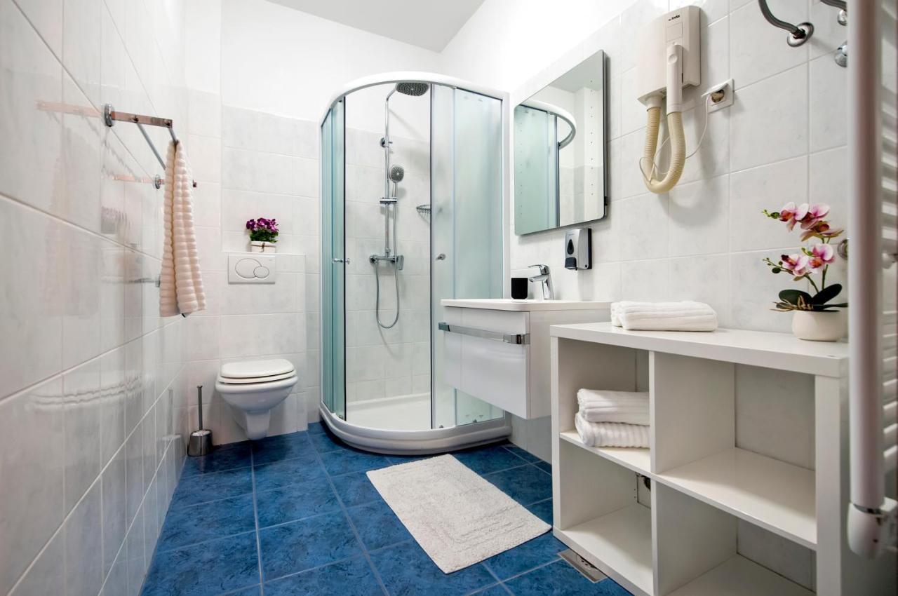 F&R Apartments II Rovinj Ngoại thất bức ảnh