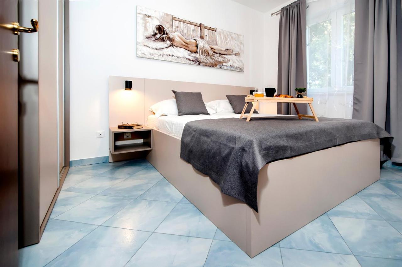 F&R Apartments II Rovinj Ngoại thất bức ảnh