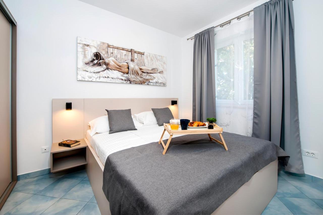 F&R Apartments II Rovinj Ngoại thất bức ảnh